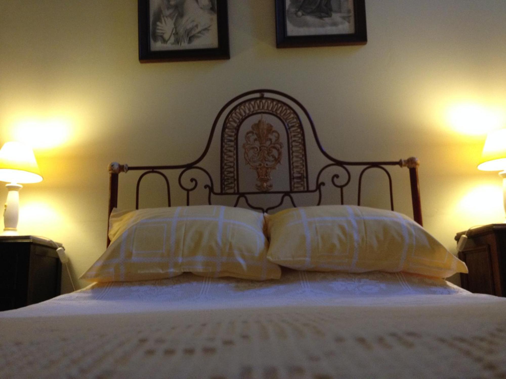 Casa Da Tia Guida Bed & Breakfast Golegã Oda fotoğraf